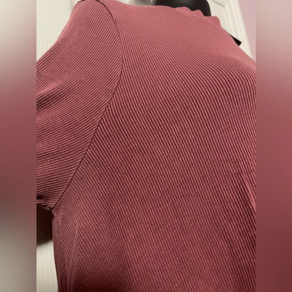 Dusty rose ribbed top - American Eagle Outfitters - Picture 2 of 6